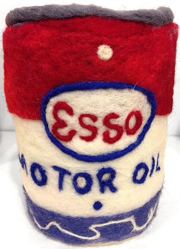 felt esso can